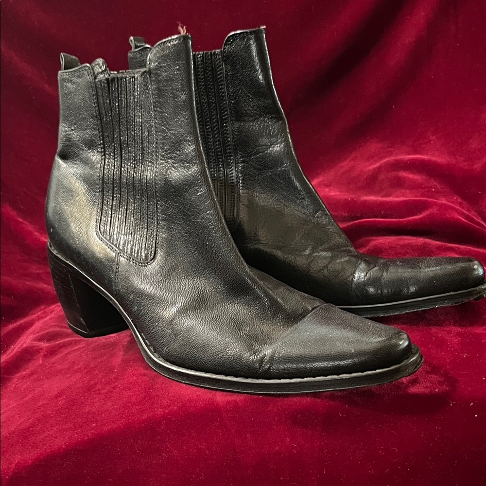 Joan & David Classic American Black Ankle Boots